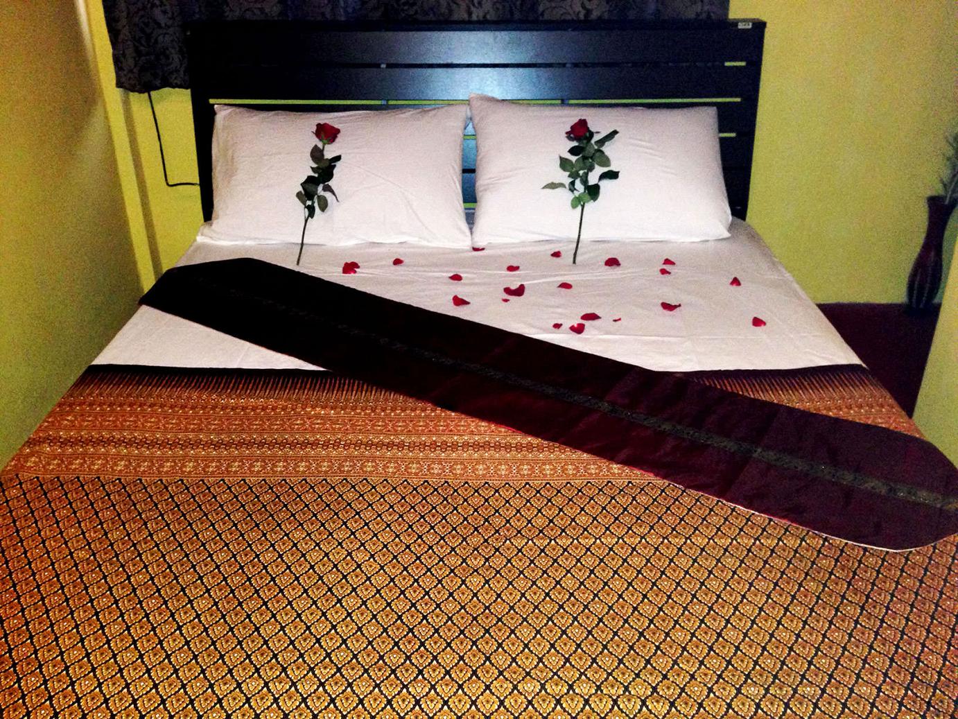 VIP king size bed at HoneyBee Massage